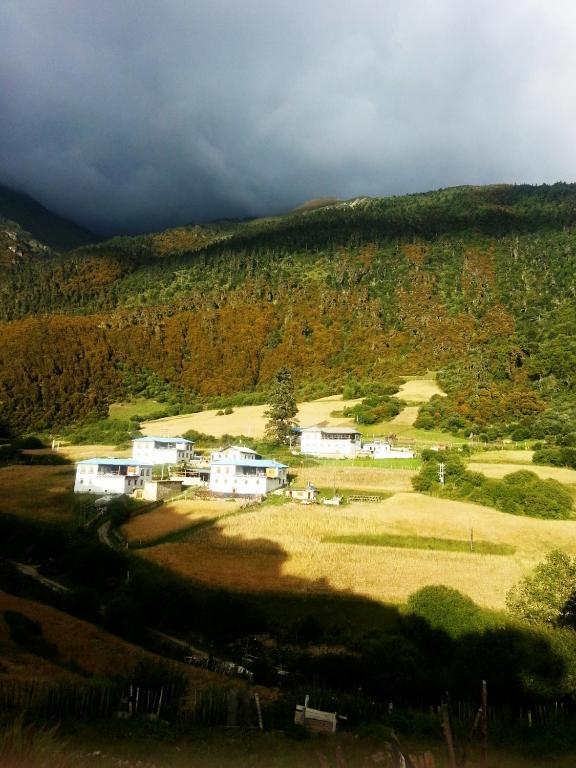 Songtsam Meili Lodge Deqen Esterno foto